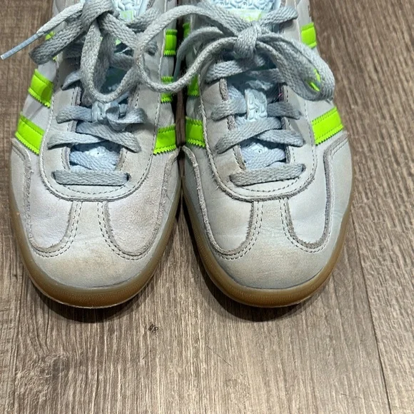 Adidas Gazelle Sneakers in Light blue and Neon Green women’s size 5 - Picture 9 of 10